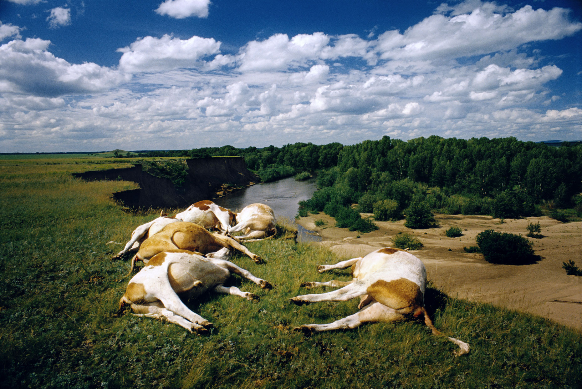 Jonas Bendiksen, Photographer | Satellites | 58